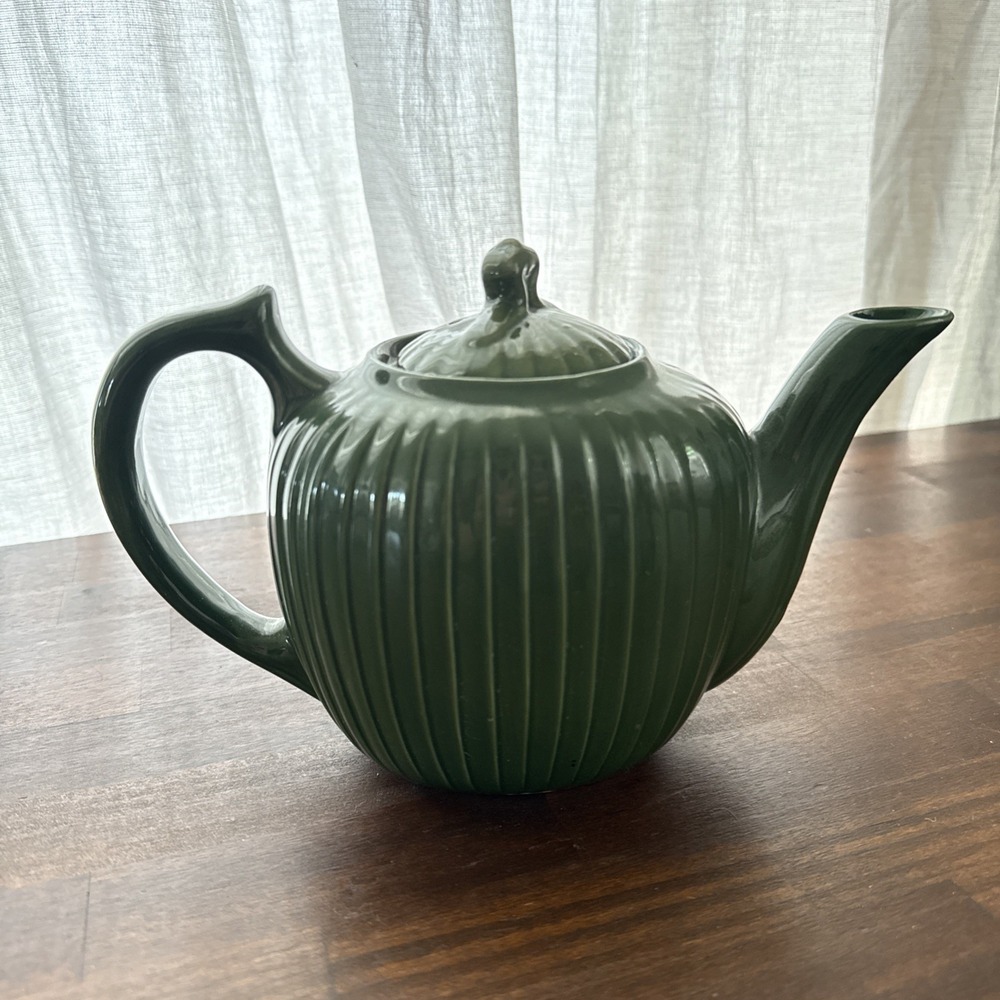 Vtg FRAUNFELTER CHINA Blue Teapot Ribbed W/Lid Marked Ohio 28 oz